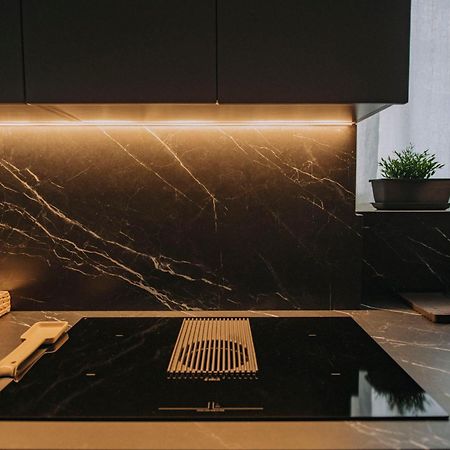 Sea Glow - Luxury Apartment Bisceglie Bagian luar foto