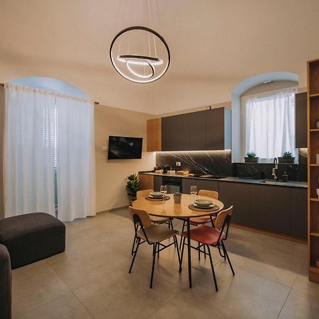 Sea Glow - Luxury Apartment Bisceglie Bagian luar foto