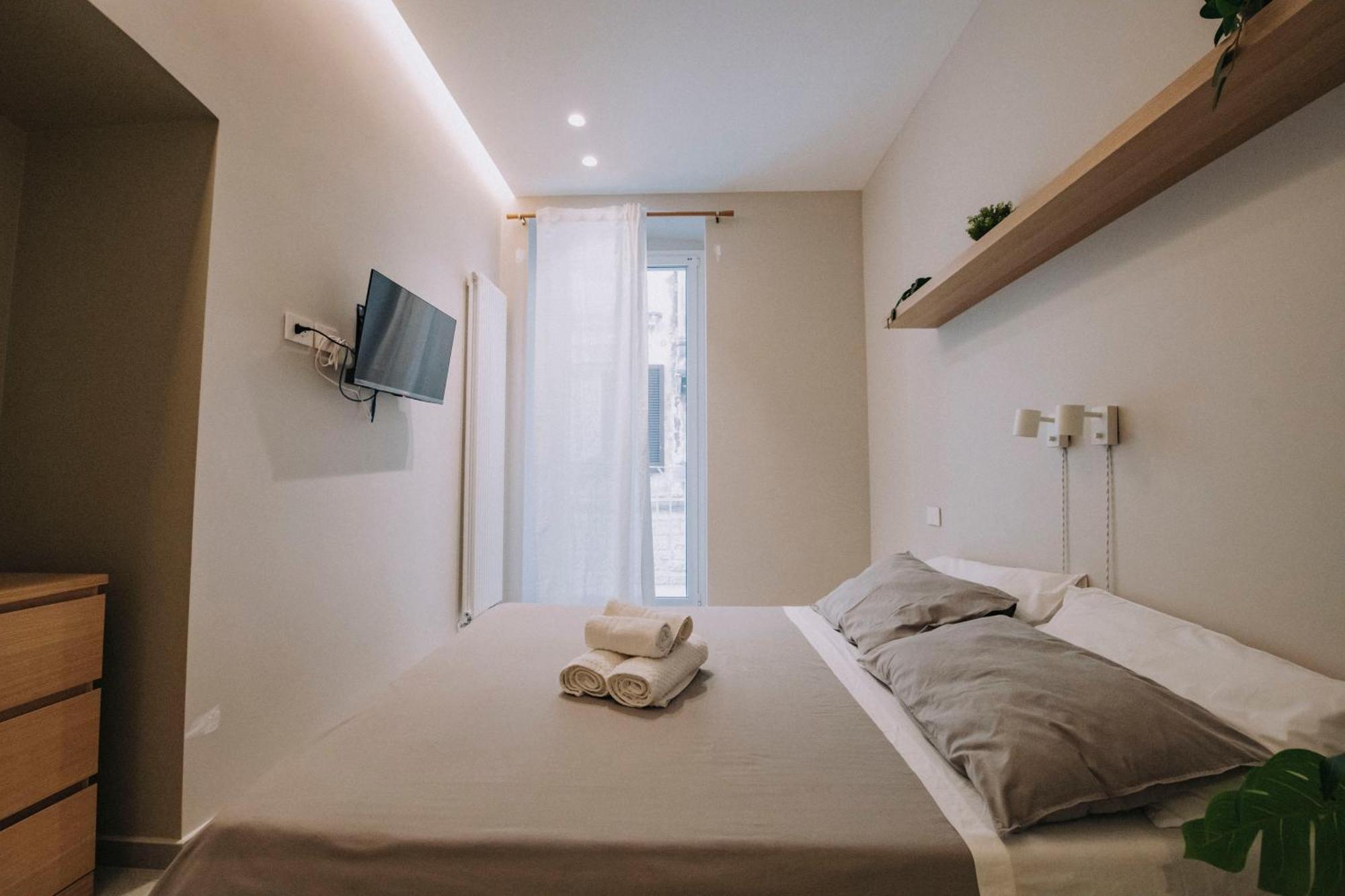 Sea Glow - Luxury Apartment Bisceglie Bagian luar foto