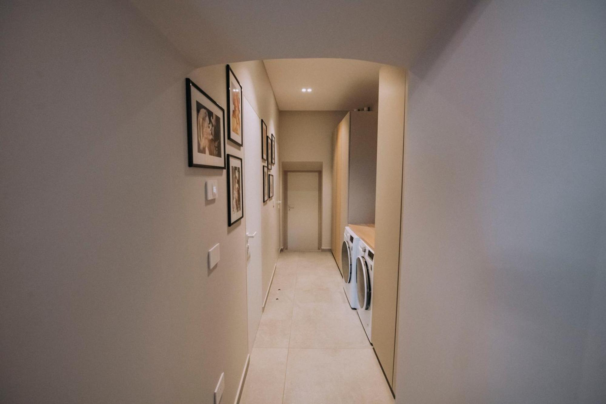 Sea Glow - Luxury Apartment Bisceglie Bagian luar foto