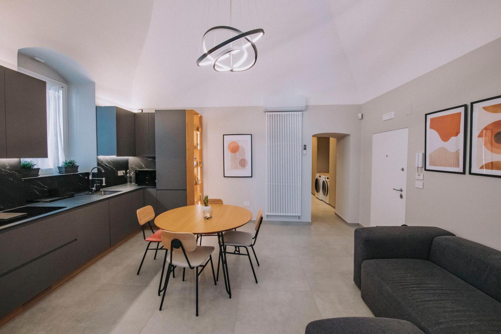 Sea Glow - Luxury Apartment Bisceglie Bagian luar foto