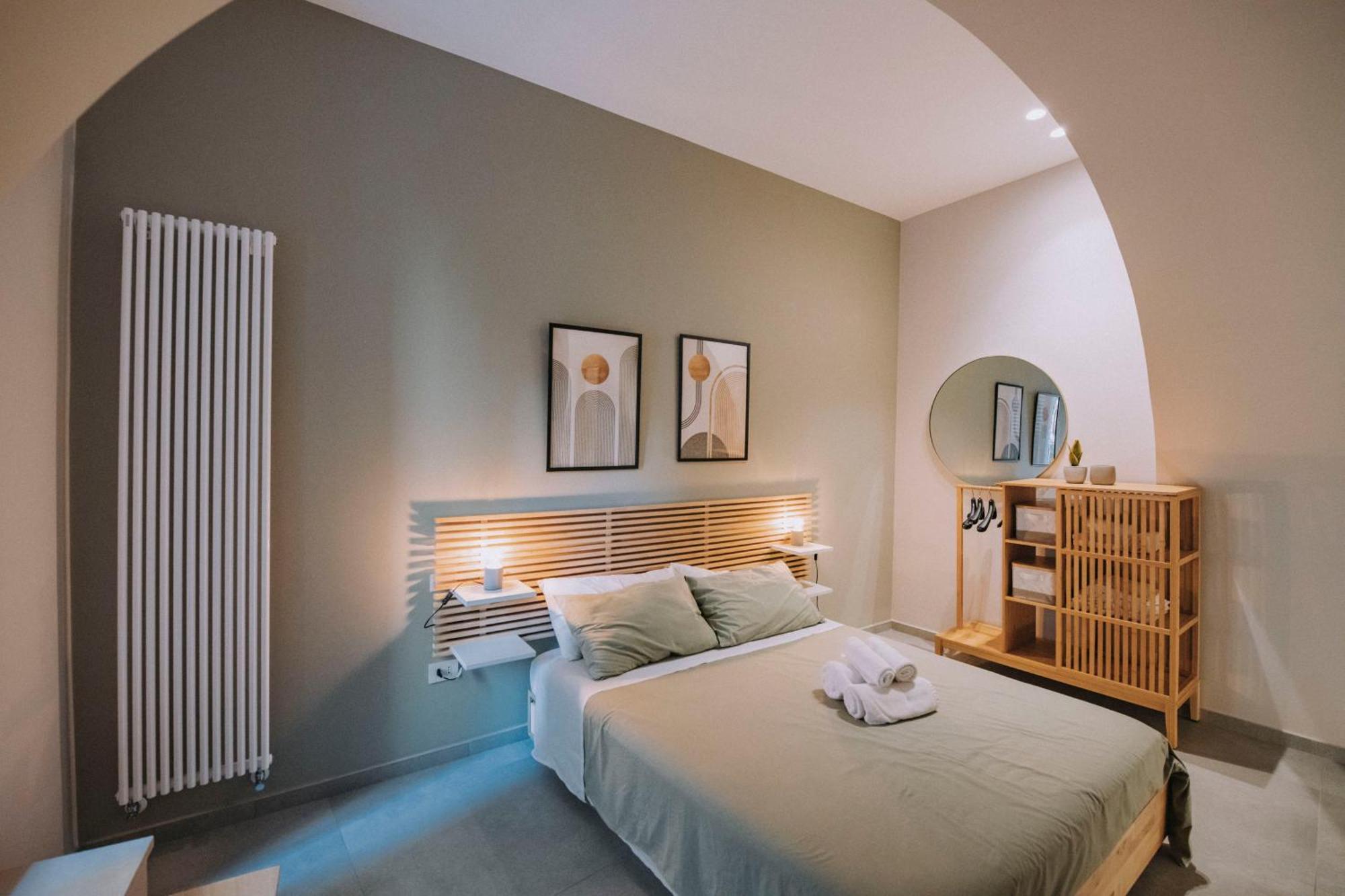 Sea Glow - Luxury Apartment Bisceglie Bagian luar foto